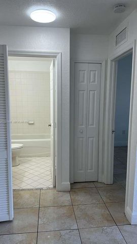 1250 SE 28th Ct 203, Homestead, FL 33035