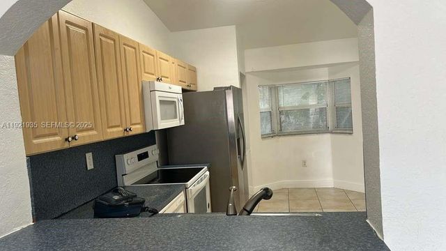1250 SE 28th Ct 203, Homestead, FL 33035
