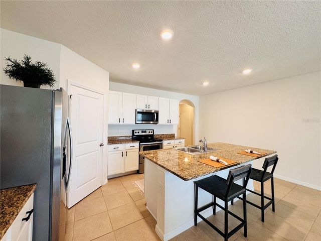 2456 KNIGHT ISLAND DRIVE, Brandon, FL 33511