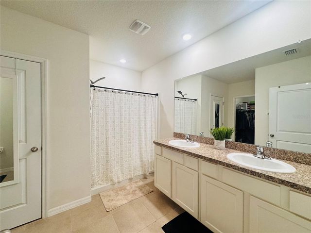 2456 KNIGHT ISLAND DRIVE, Brandon, FL 33511