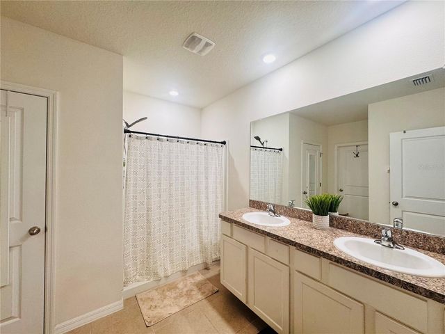 2456 KNIGHT ISLAND DRIVE, Brandon, FL 33511