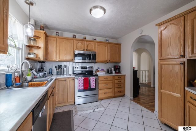 3106 Lynnwood Drive, Bellevue, NE 68123