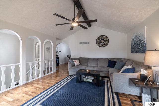 3106 Lynnwood Drive, Bellevue, NE 68123