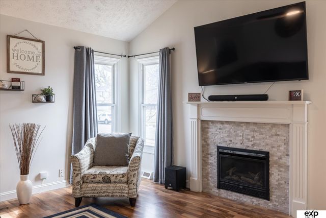 3106 Lynnwood Drive, Bellevue, NE 68123