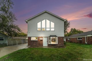 26561 Barnes Street, Roseville, MI 48066