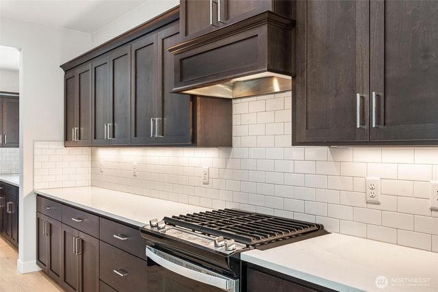 22991 Sycamore Street, Black Diamond, WA 98010