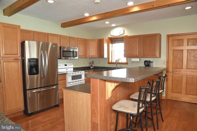 62 STEVENS RD, Stevens, PA 17578