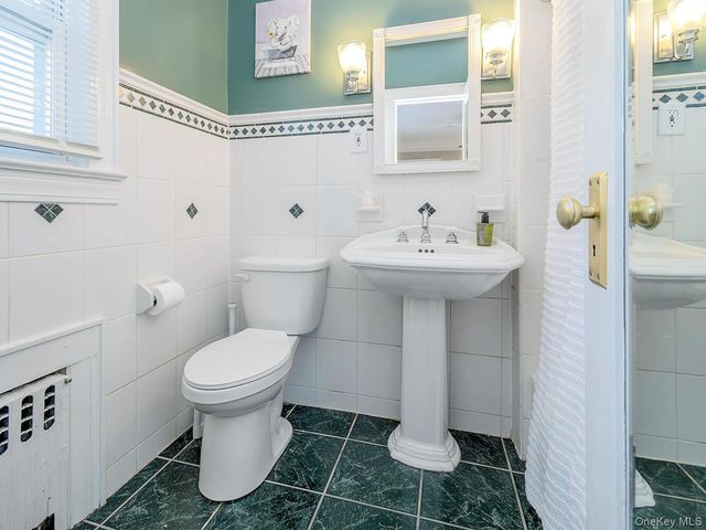 133 16th Avenue, Sea Cliff, NY 11579