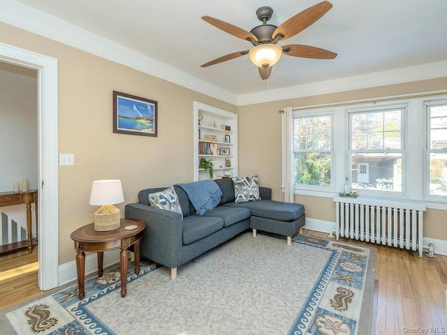 133 16th Avenue, Sea Cliff, NY 11579