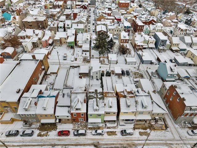 353 Cedarville St, Bloomfield, PA 15224