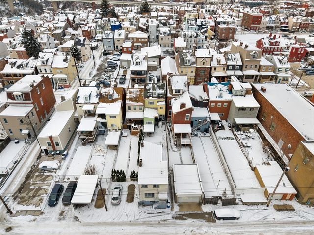 353 Cedarville St, Bloomfield, PA 15224