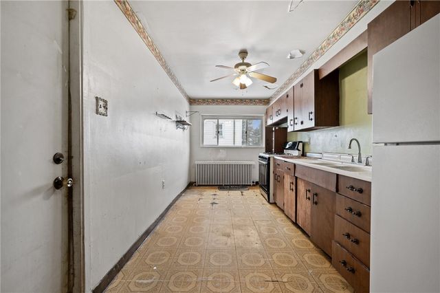 353 Cedarville St, Bloomfield, PA 15224