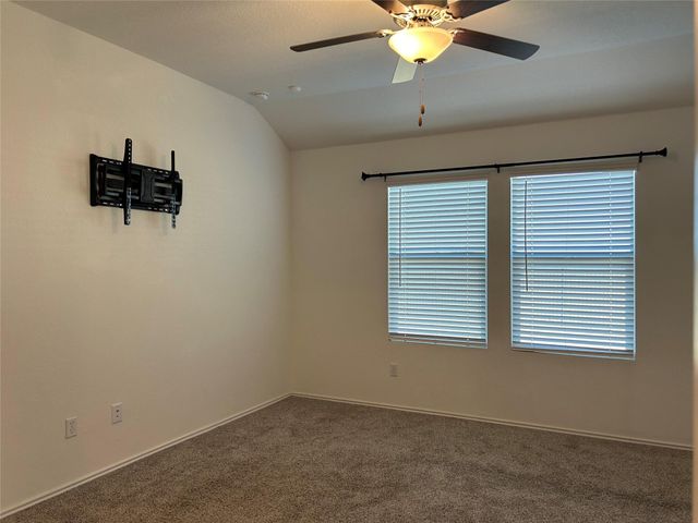 118 Isaac Millsaps TRL, Bastrop, TX 78602
