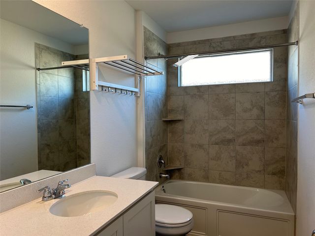 118 Isaac Millsaps TRL, Bastrop, TX 78602