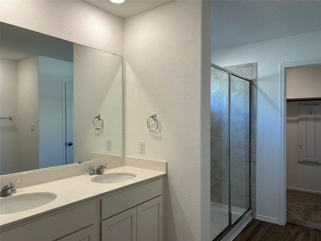 118 Isaac Millsaps TRL, Bastrop, TX 78602