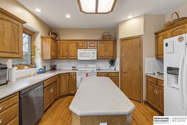 2106 S 185th Street, Omaha, NE 68130