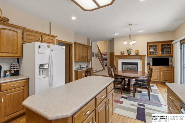 2106 S 185th Street, Omaha, NE 68130