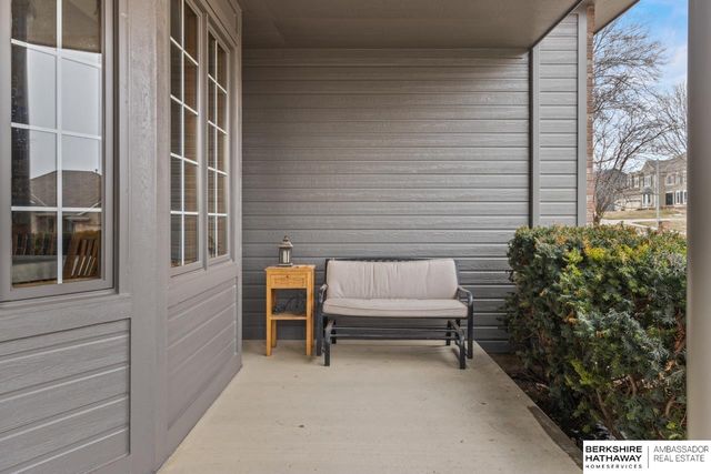 2106 S 185th Street, Omaha, NE 68130