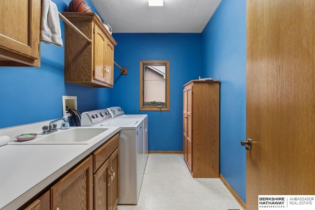 2106 S 185th Street, Omaha, NE 68130