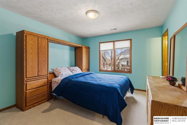 2106 S 185th Street, Omaha, NE 68130