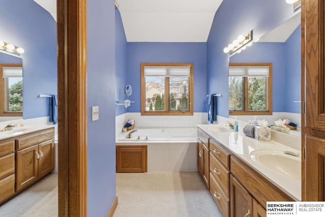 2106 S 185th Street, Omaha, NE 68130