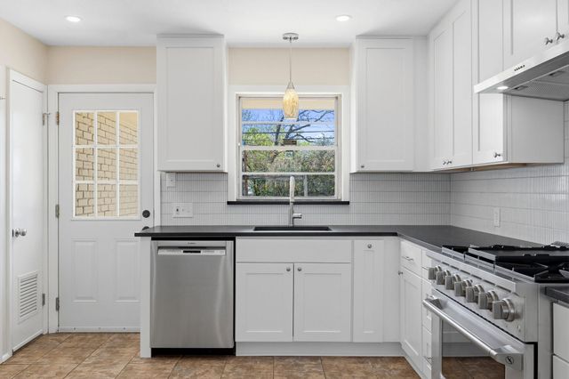 1605 Ridgemont DR, Austin, TX 78723