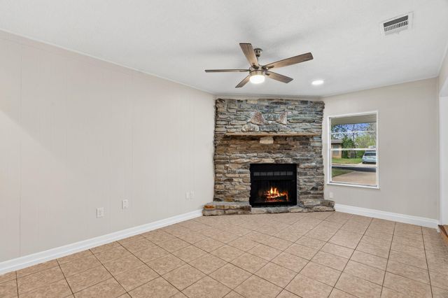 1605 Ridgemont DR, Austin, TX 78723