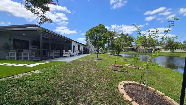 113 Waterview Way, Royal Palm Beach, FL 33411
