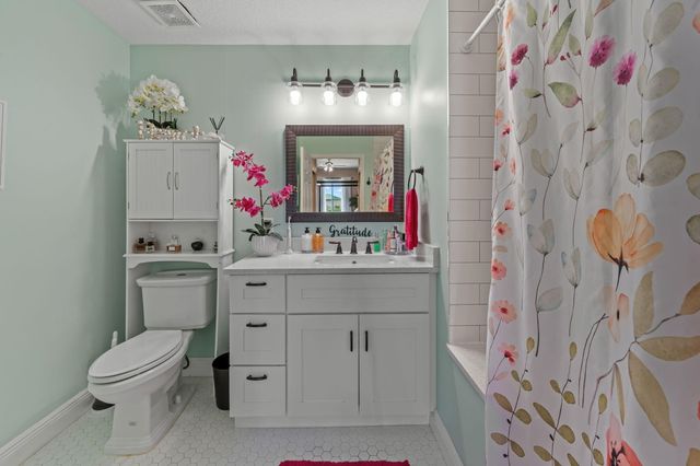 1203 Town Center Drive 313, Jupiter, FL 33458