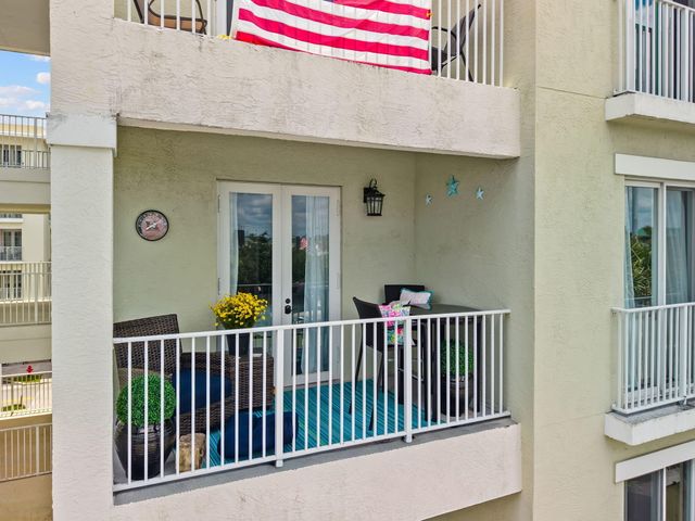 1203 Town Center Drive 313, Jupiter, FL 33458