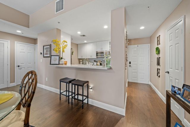 1203 Town Center Drive 313, Jupiter, FL 33458