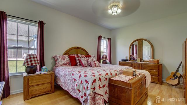 13 High Street, Helmetta, NJ 08828