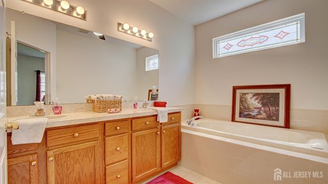 13 High Street, Helmetta, NJ 08828