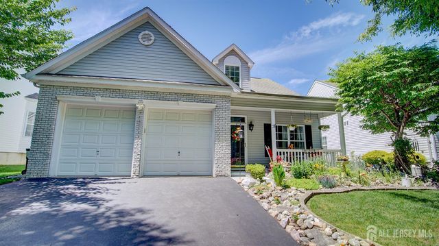 13 High Street, Helmetta, NJ 08828