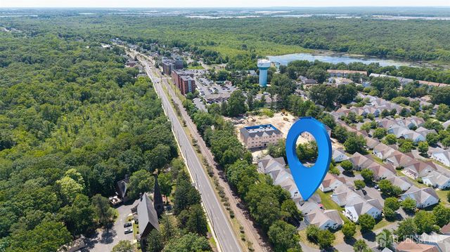 13 High Street, Helmetta, NJ 08828