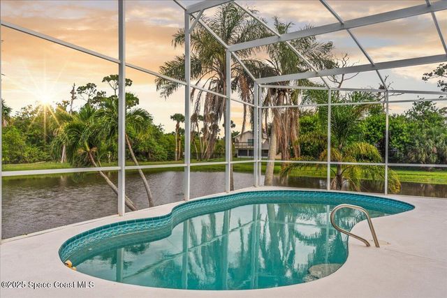 990 Harbor Pines Drive, Merritt Island, FL 32952