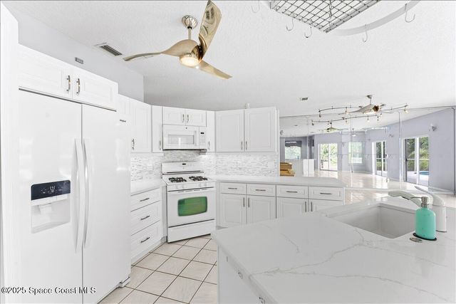 990 Harbor Pines Drive, Merritt Island, FL 32952