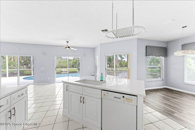 990 Harbor Pines Drive, Merritt Island, FL 32952