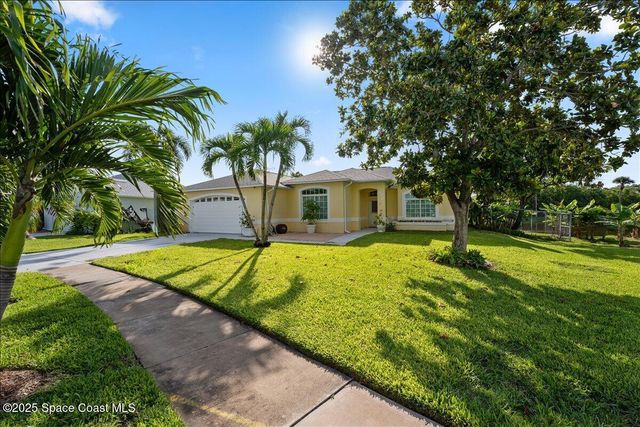990 Harbor Pines Drive, Merritt Island, FL 32952