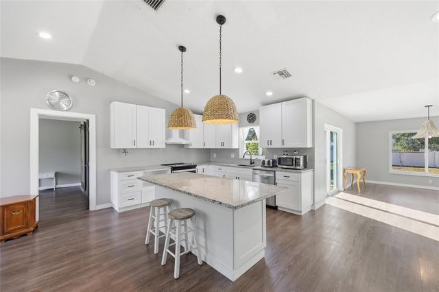 1380 9TH AVENUE, Deland, FL 32724