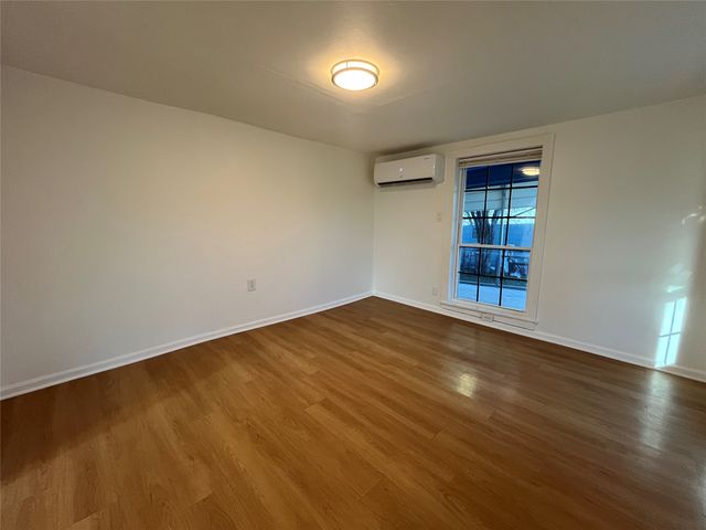 5536 Goodman Avenue, Fort Worth, TX 76107