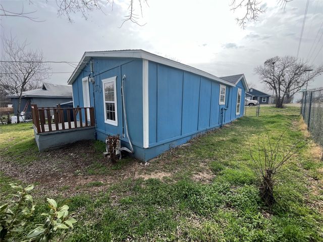 5536 Goodman Avenue, Fort Worth, TX 76107