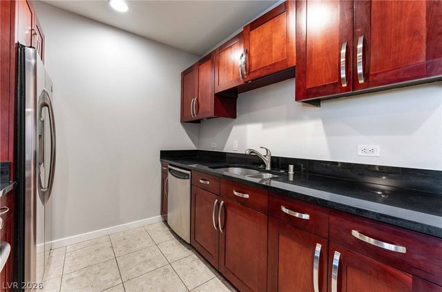 4575 DEAN MARTIN Drive 802, Las Vegas, NV 89103