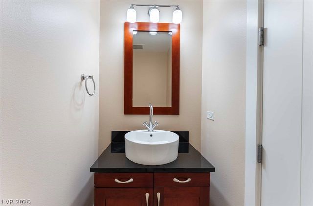 4575 DEAN MARTIN Drive 802, Las Vegas, NV 89103