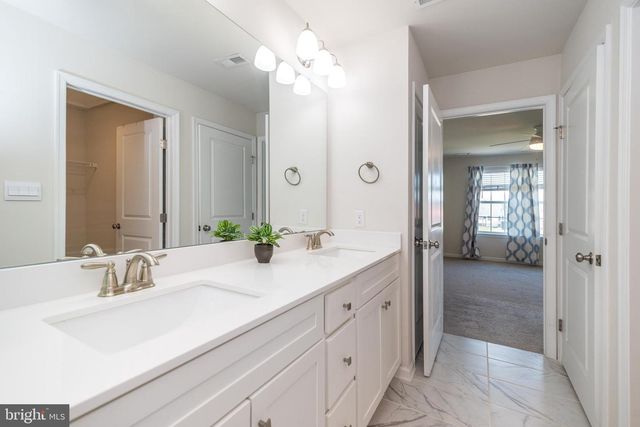 88 FONTHILL CT, Quakertown, PA 18951