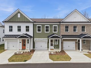 6042 Mill Tree Dr, Nashville, TN 37221