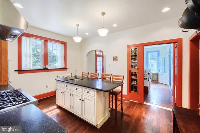 534 VILLA TER, York, PA 17403