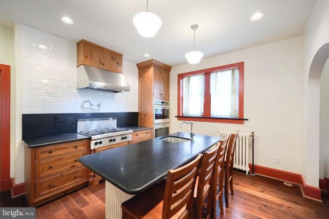 534 VILLA TER, York, PA 17403