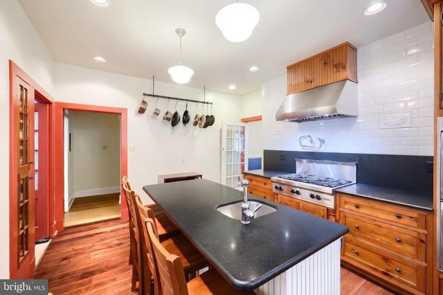 534 VILLA TER, York, PA 17403