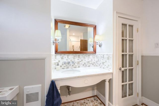 534 VILLA TER, York, PA 17403